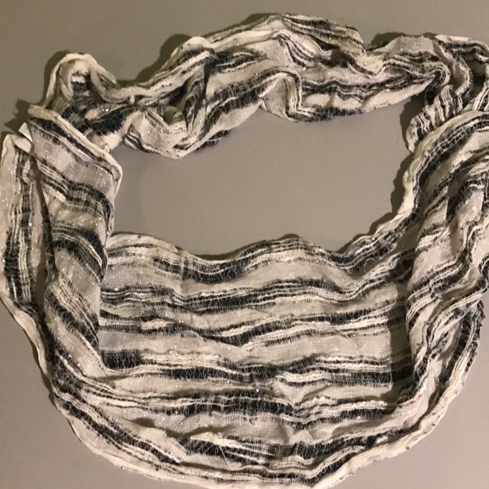 Woman scarf